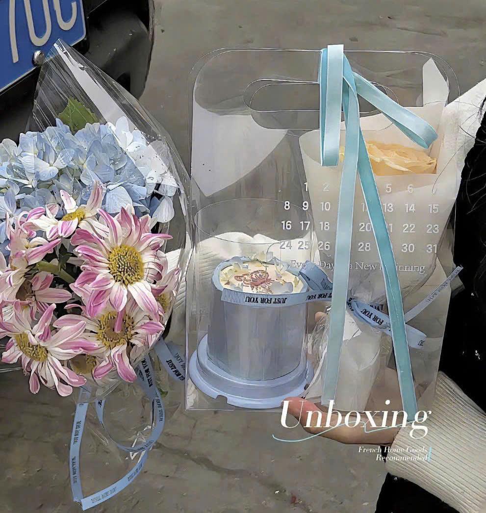 Túi mica in lịch-duoc-ban-tai-Hiệu Buôn Khuê