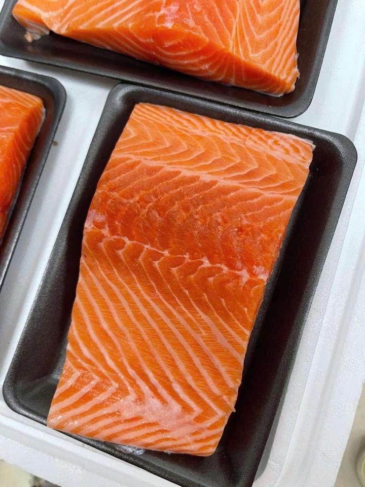 Cá hồi Nauy Fillet-duoc-ban-tai-SHOP NGOCHAN32