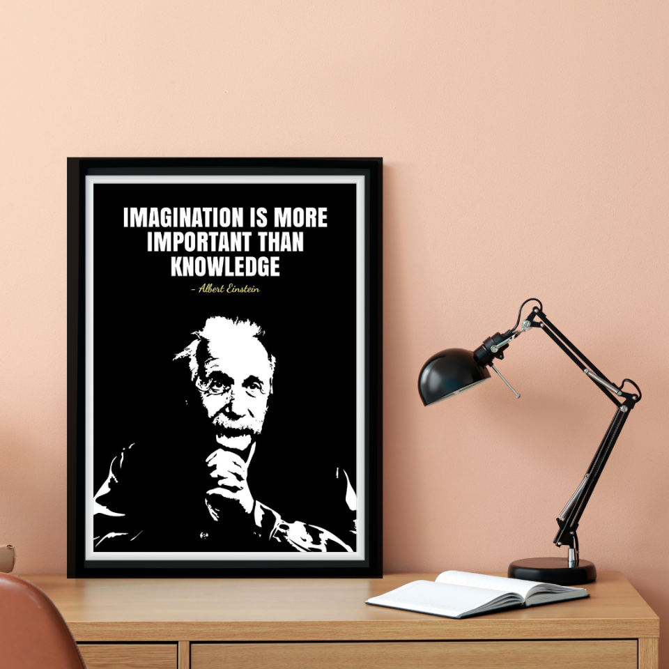 Albert Einstein -duoc-ban-tai-Tranh Gia Phương