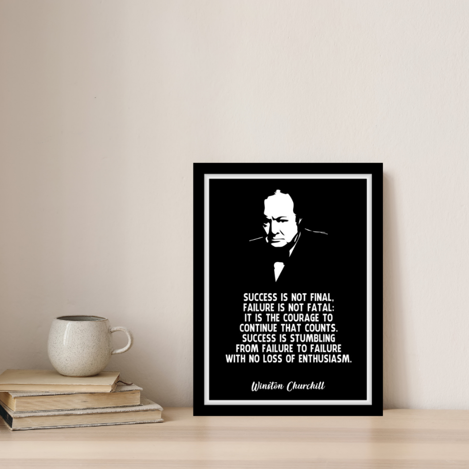Winston Churchill-duoc-ban-tai-Tranh Gia Phương