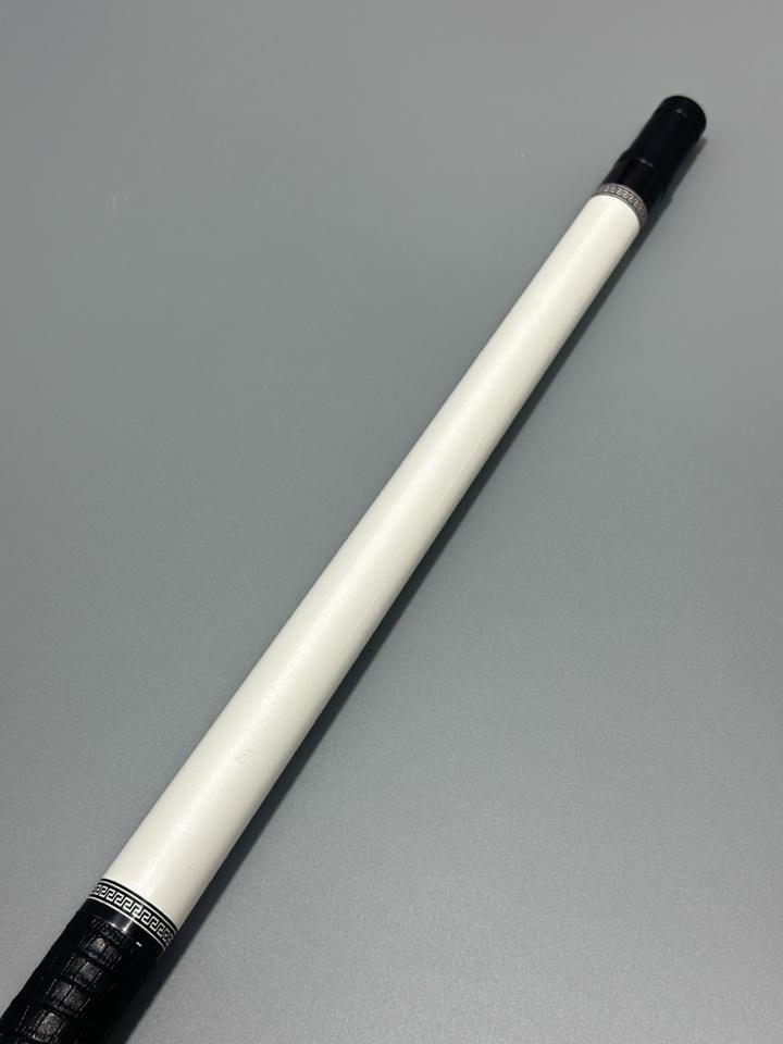 Chuôi Allin Age-duoc-ban-tai-Tuan Kiet Billiards