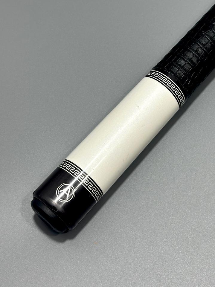 Chuôi Allin Age-duoc-ban-tai-Tuan Kiet Billiards