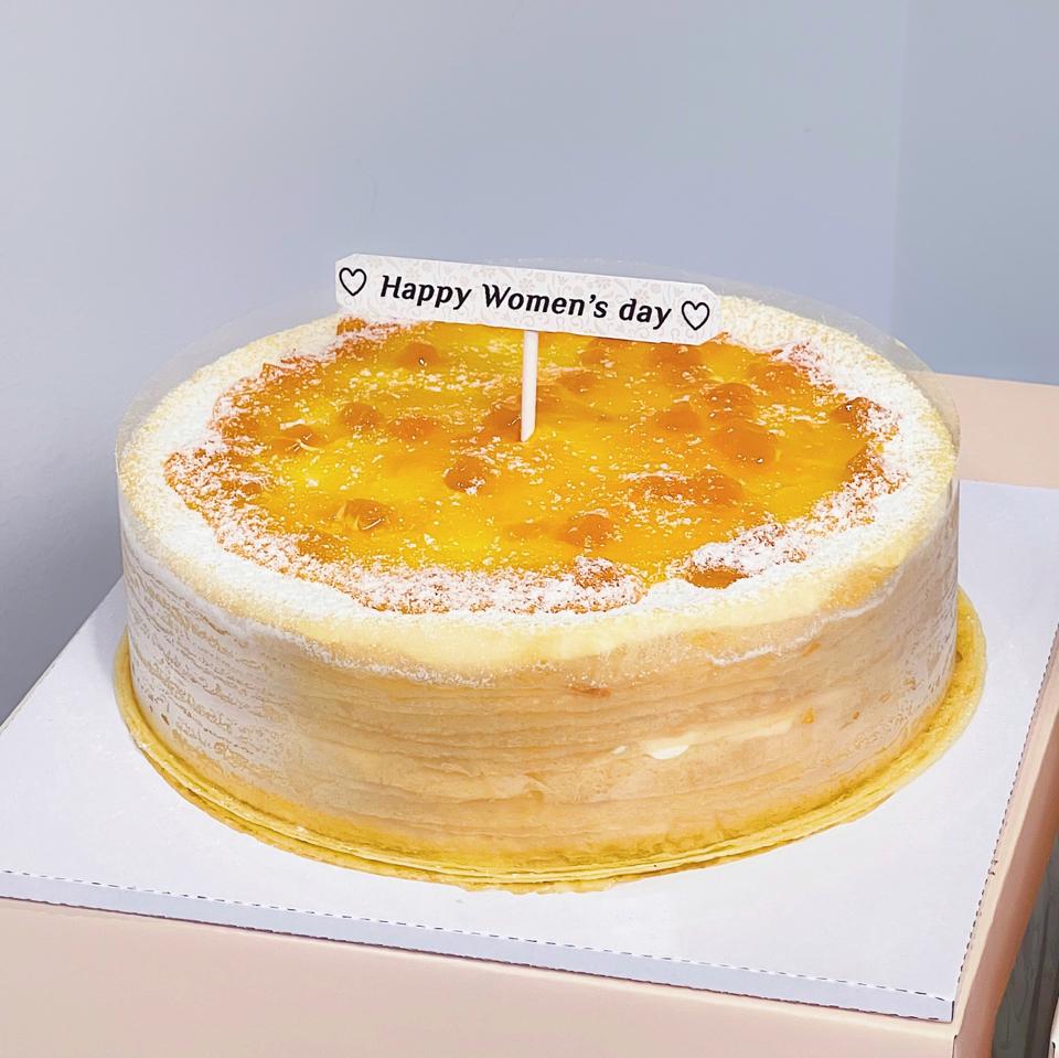 Ổ Peach Yogurt Mille Crepe 20cm-duoc-ban-tai-CHUN Mille Crepe & Cakes (SHOP ONLINE)