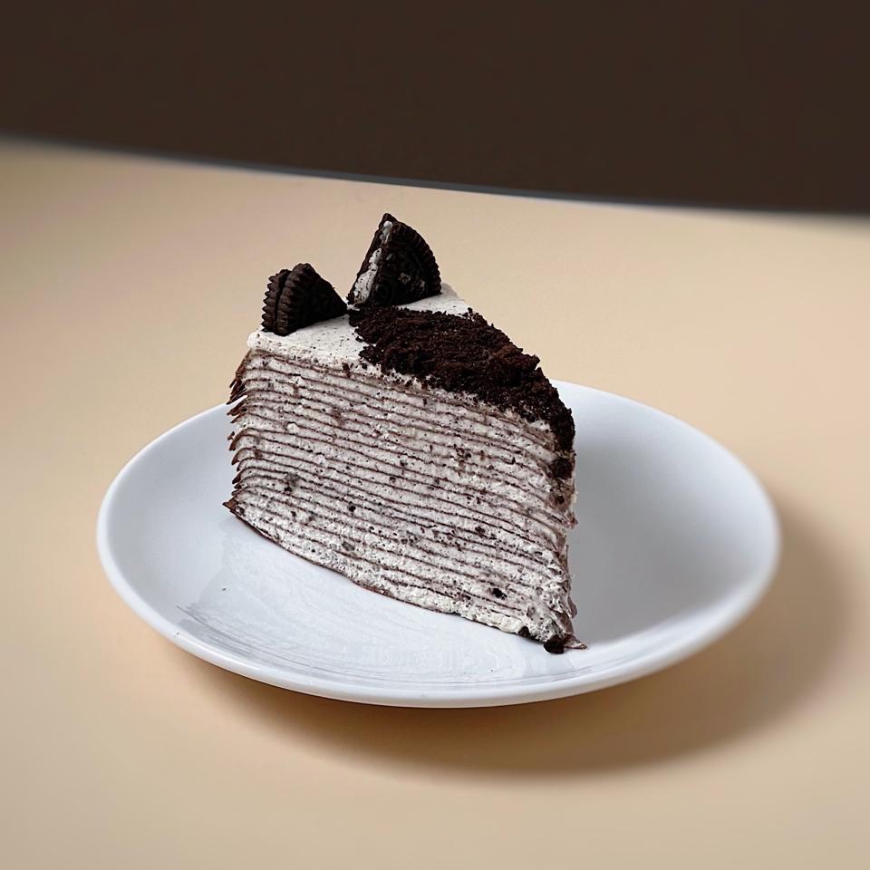 Cookies n’ Cream mille crepe-duoc-ban-tai-CHUN Mille Crepe & Cakes (SHOP ONLINE)
