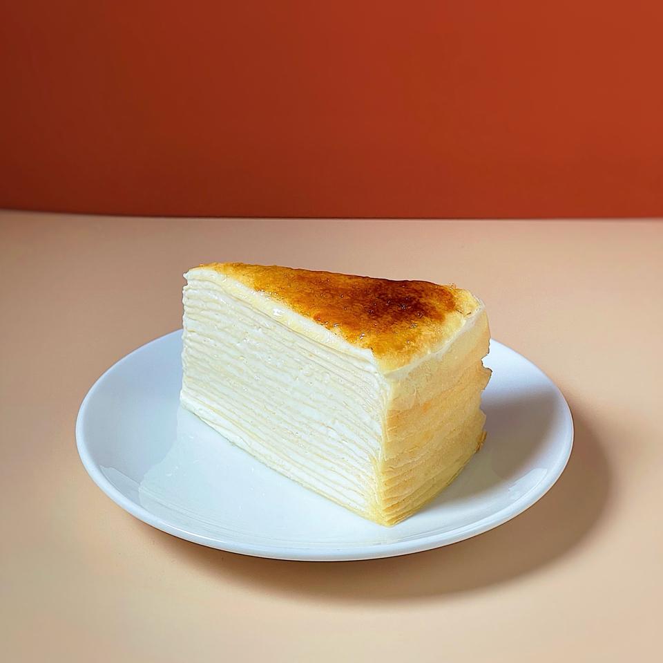 Creme Brulee Mille Crepe-duoc-ban-tai-CHUN Mille Crepe & Cakes (SHOP ONLINE)
