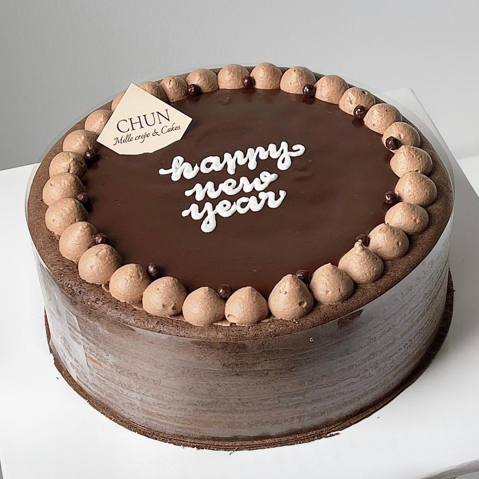 Ổ Chocolate Mille Crepe (ĐẶT TRƯỚC 48H)-duoc-ban-tai-CHUN Mille Crepe & Cakes (SHOP ONLINE)