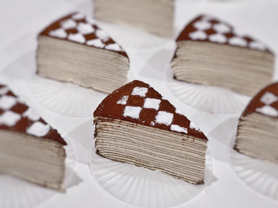 Ổ Tiramisu Mille Crepe (ĐẶT TRƯỚC 48H)-duoc-ban-tai-CHUN Mille Crepe & Cakes (SHOP ONLINE)
