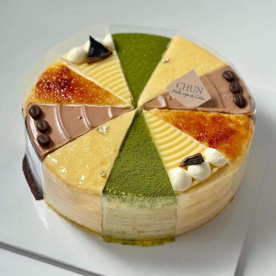 Mixed Mille Crepe (10 slices)-duoc-ban-tai-CHUN Mille Crepe & Cakes (SHOP ONLINE)
