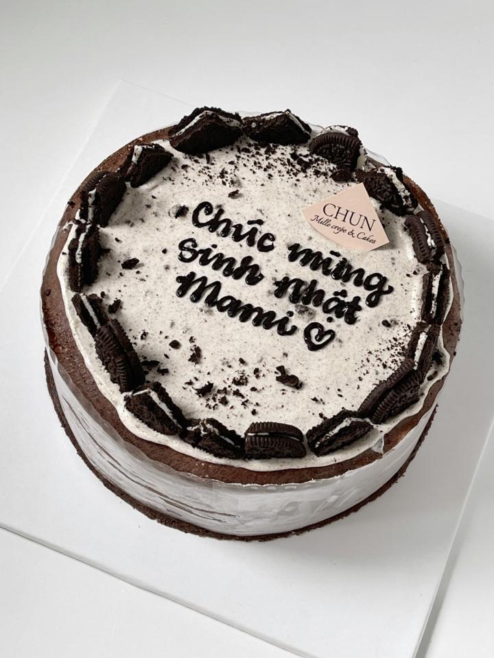 Ổ Cookies n’ Cream Mille Crepe (ĐẶT TRƯỚC 48H)-duoc-ban-tai-CHUN Mille Crepe & Cakes (SHOP ONLINE)