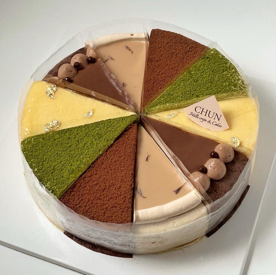 Mixed Mille Crepe (10 slices)-duoc-ban-tai-CHUN Mille Crepe & Cakes (SHOP ONLINE)
