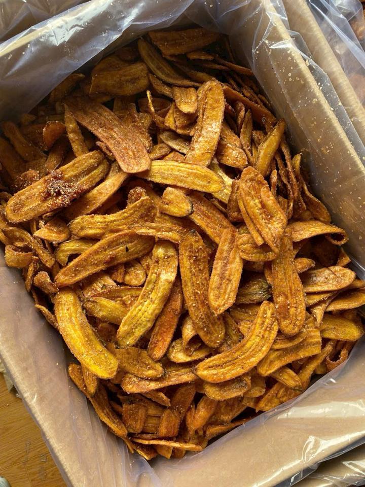 Chuối lát mè gừng đường-duoc-ban-tai-Yummy Nuts-Thế Giới Hạt Ngon!