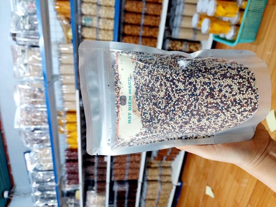 Quinoa (diêm mạch 3 màu)-duoc-ban-tai-Yummy Nuts-Thế Giới Hạt Ngon!
