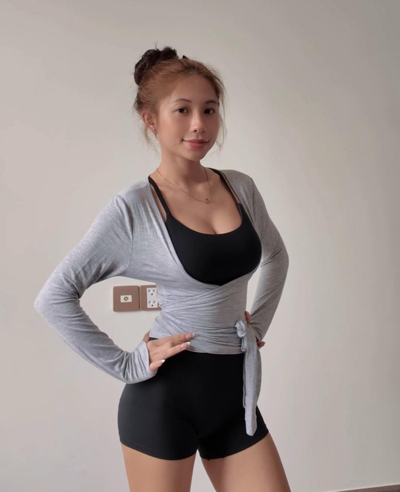 Lily Wraptop ( có 7 màu )-duoc-ban-tai-She Ate - active wear
