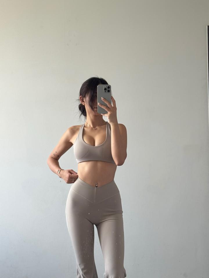 quần loe flowfit-duoc-ban-tai-She Ate - active wear