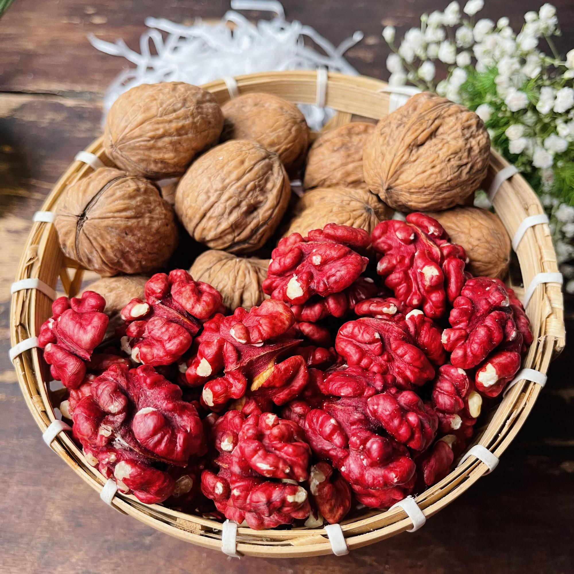 Óc chó Đỏ Nguyên Quả-duoc-ban-tai-Nông Sản Sạch Tây Bắc