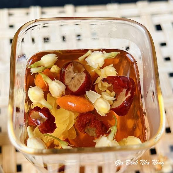 Táo đỏ-duoc-ban-tai-Nông Sản Sạch Tây Bắc