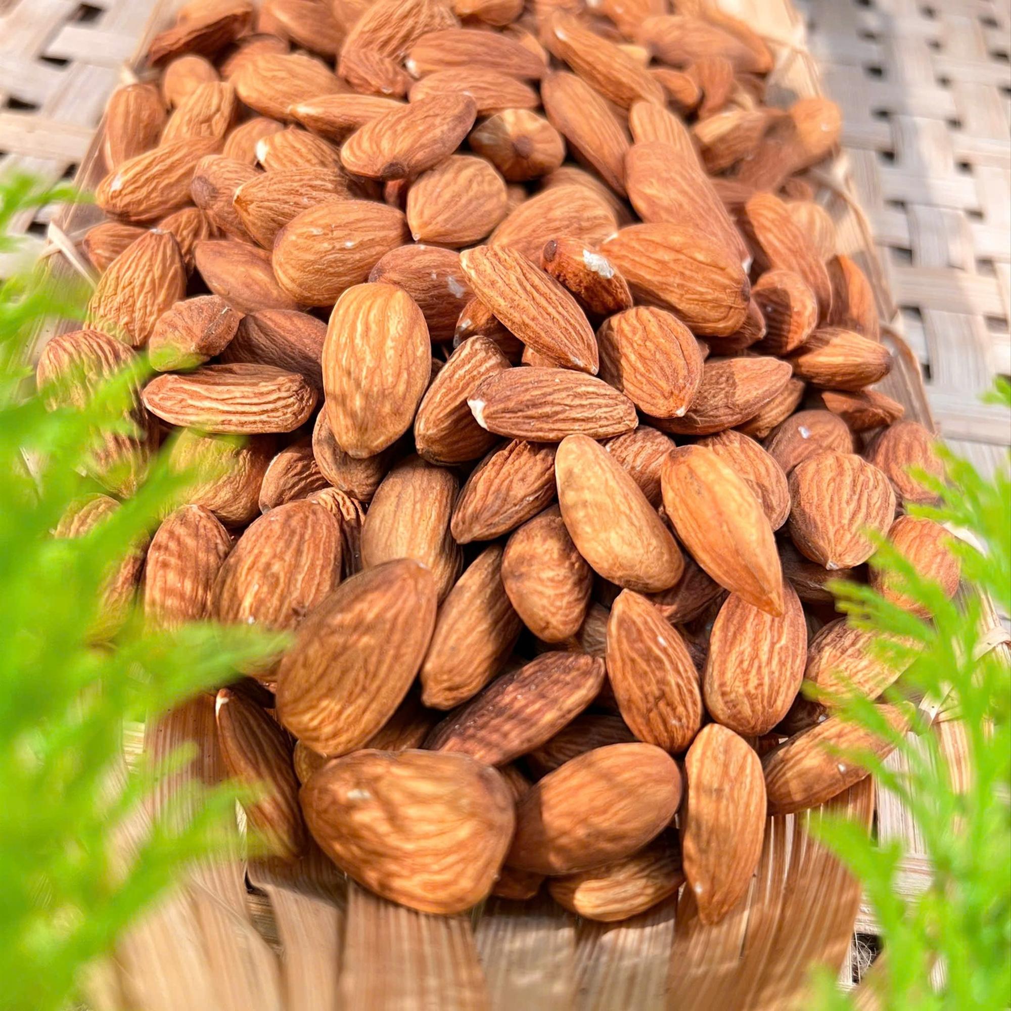 Hạnh Nhân Sấy-duoc-ban-tai-Nông Sản Sạch Tây Bắc