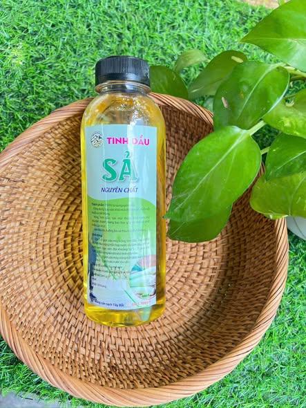 Chai tinh dầu Sả Lau Sàn -(chai/500ml)-duoc-ban-tai-Nông Sản Sạch Tây Bắc