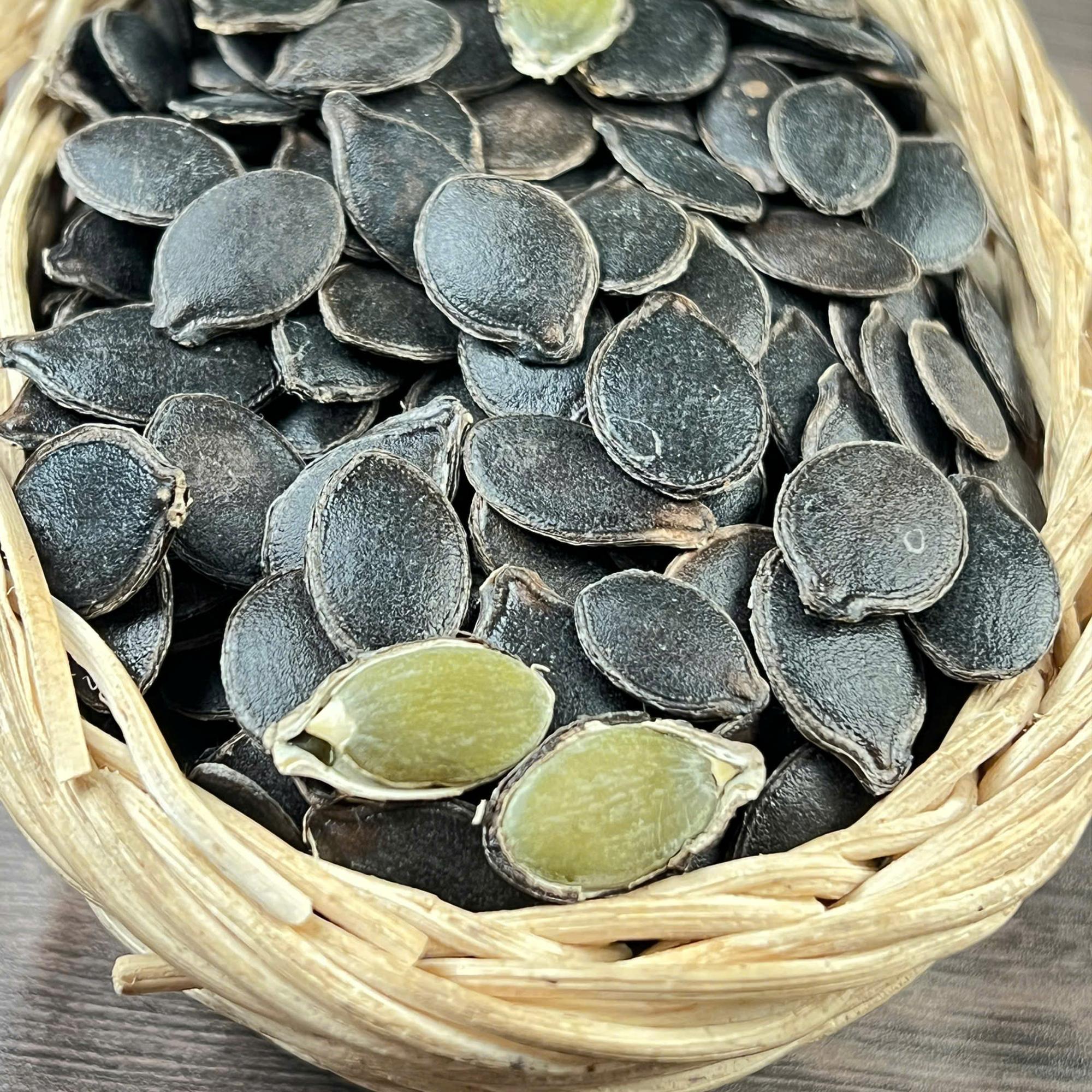 Hạt bí mèo đen rang-duoc-ban-tai-Nông Sản Sạch Tây Bắc