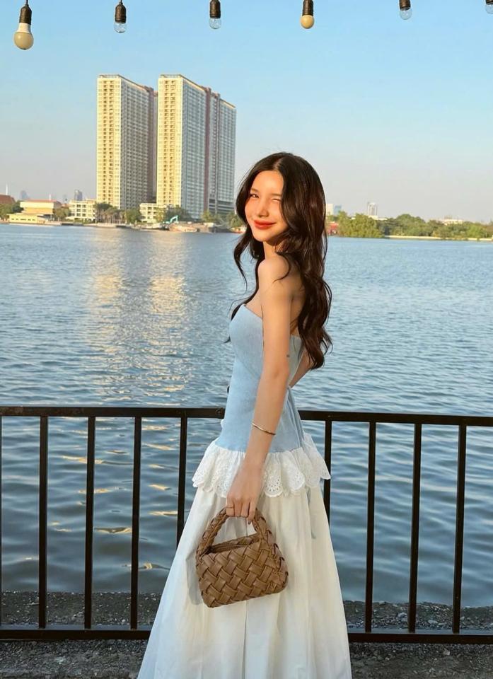 Chen.room - Sammi dress-duoc-ban-tai-Chen