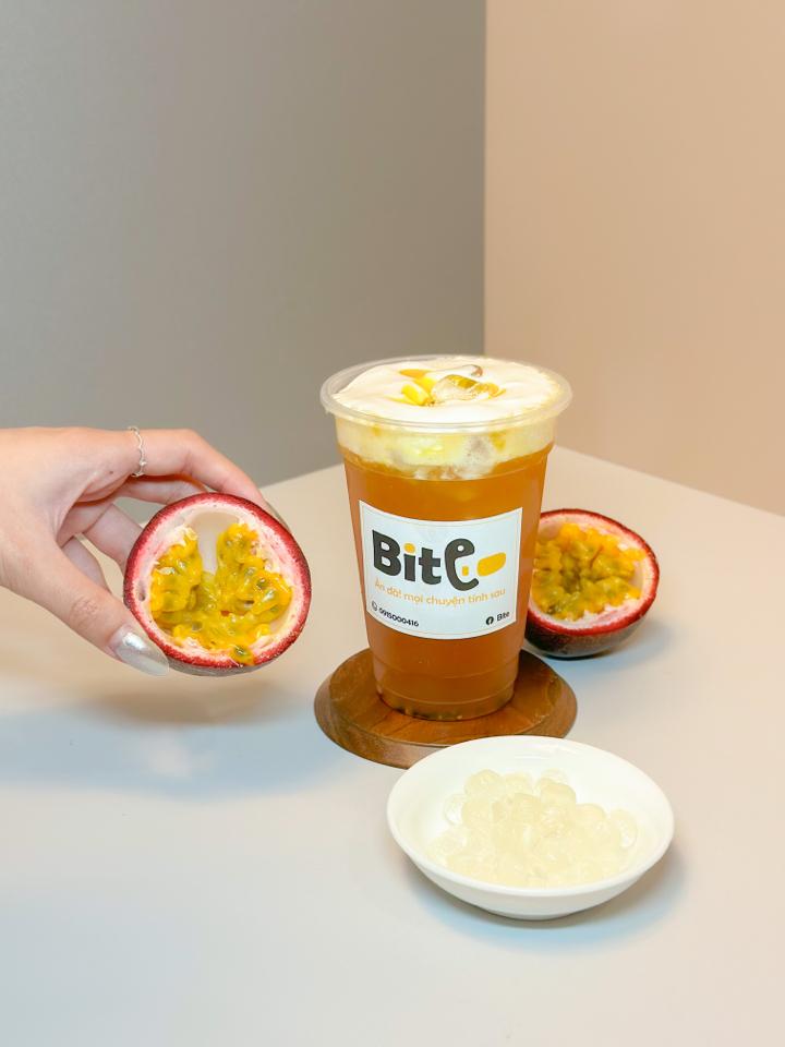 Lục trà chanh dây Macchiato-duoc-ban-tai-Bite Homemade
