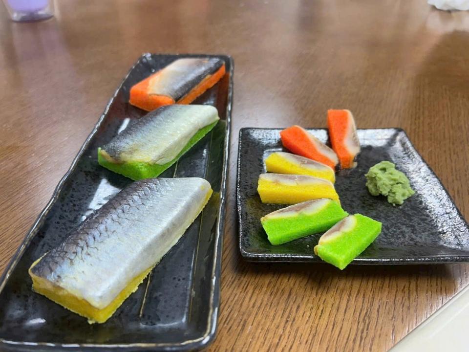 Thanh cá trích ép trứng xanh -duoc-ban-tai-Toàn Food 4.0