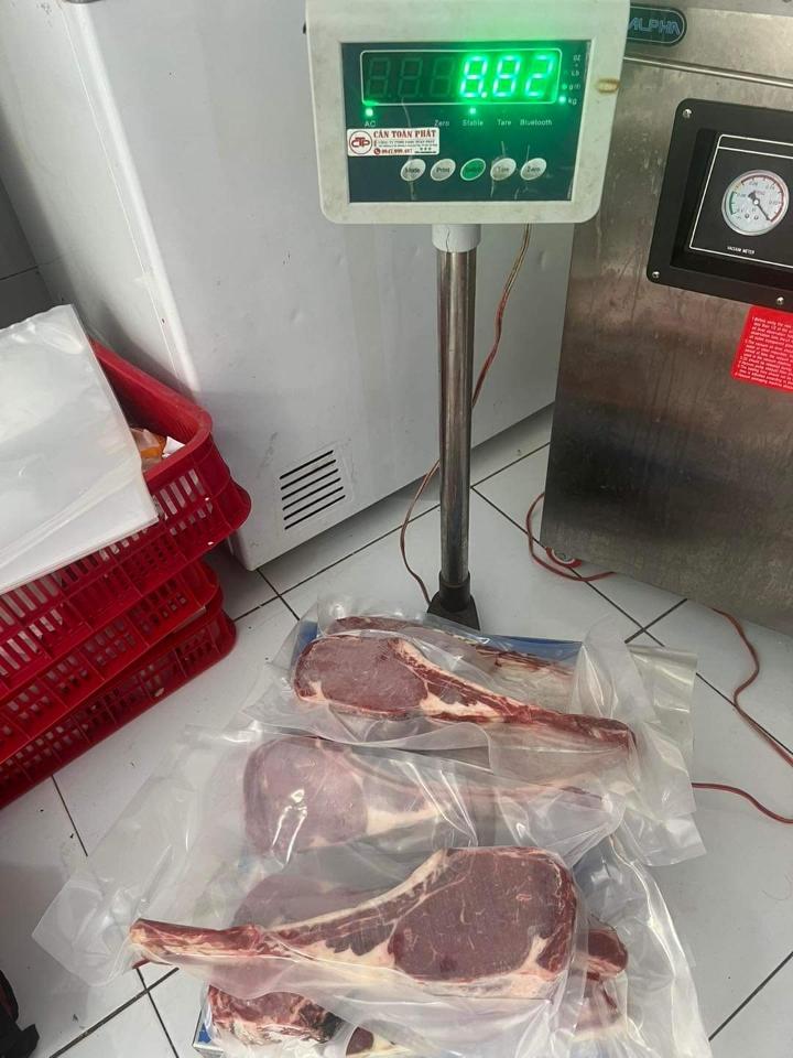 Sườn Tomahawk Úc rosedale pure cao cấp -duoc-ban-tai-Toàn Food 4.0