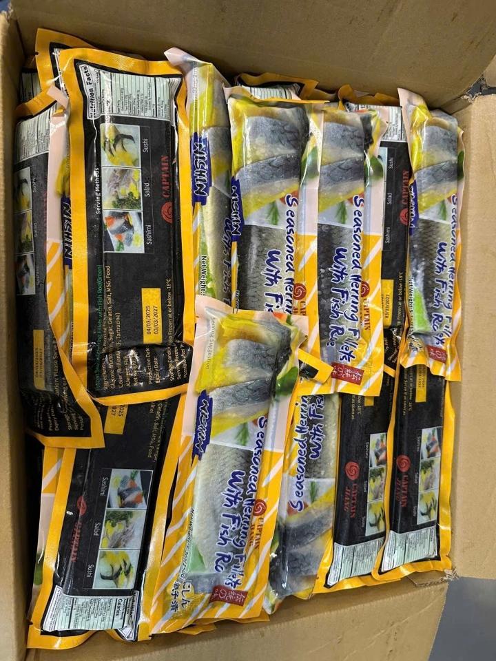 Thanh cá trích ép trứng xanh -duoc-ban-tai-Toàn Food 4.0