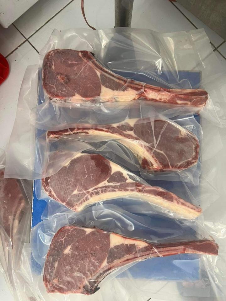 Sườn Tomahawk Úc rosedale pure cao cấp -duoc-ban-tai-Toàn Food 4.0