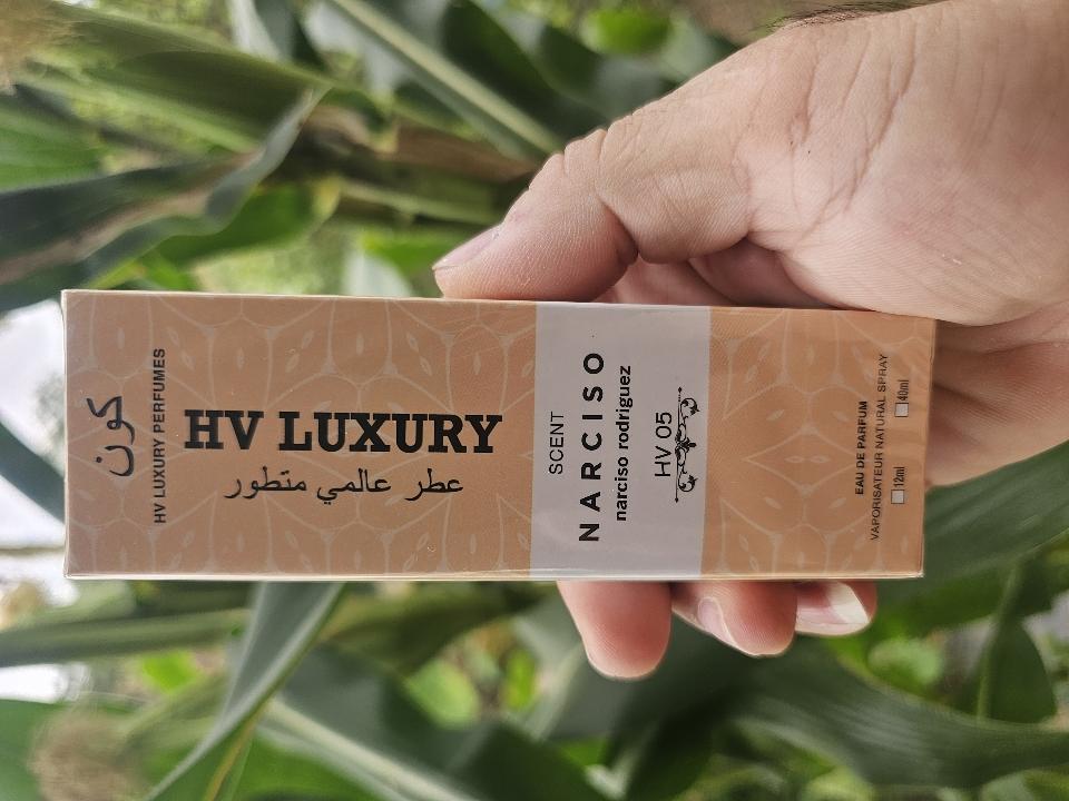HV05◇Nước Hoa Nữ HV LUXURY☆Dubai☆Lấy cảm hứng tựa Narciso Poudree-duoc-ban-tai-HV LUXURY PERFUMES