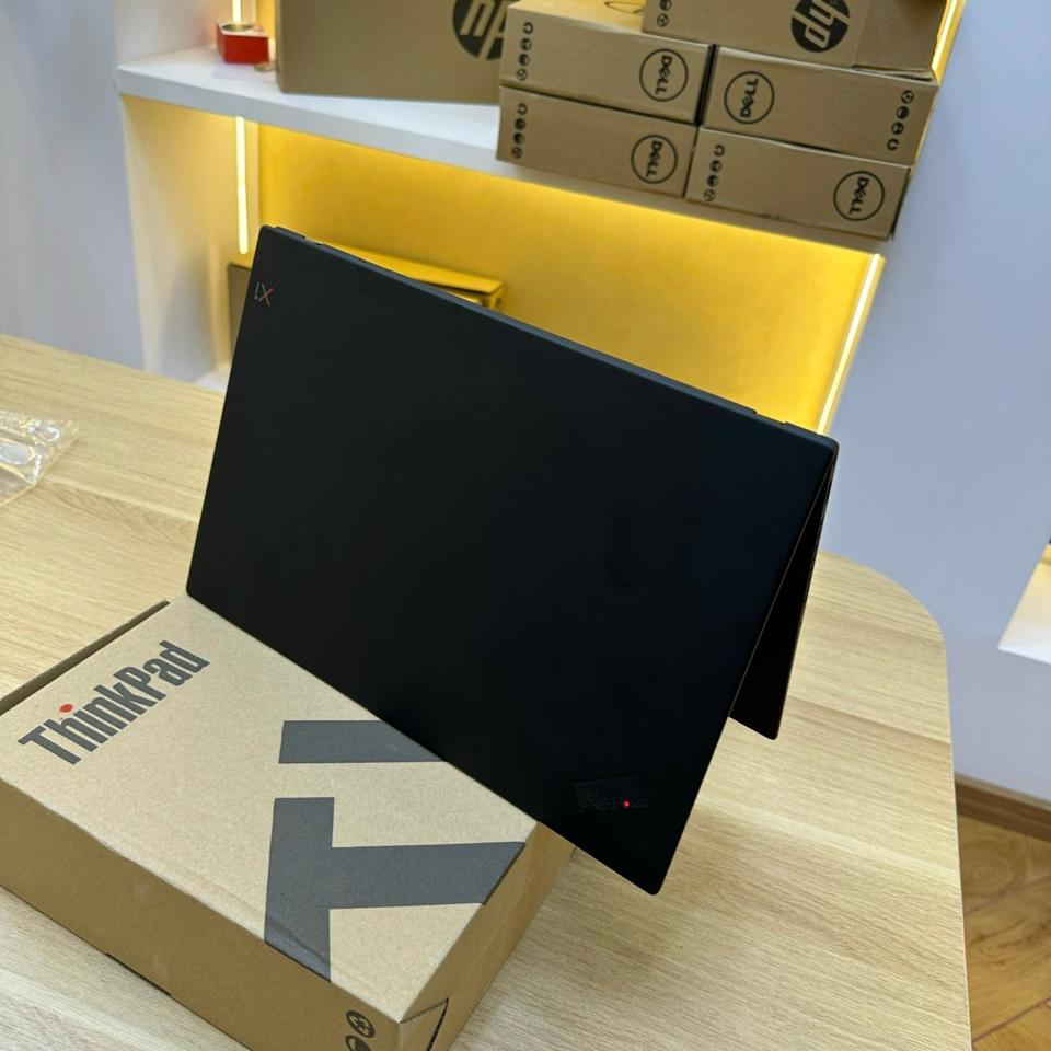 5.6- Lenovo ThinkPad X1 Carbon I5 thế hệ 8 Siêu nhẹ chỉ 1kg màn 14inch-duoc-ban-tai-Công Ty Cổ Phần Xinh Home
