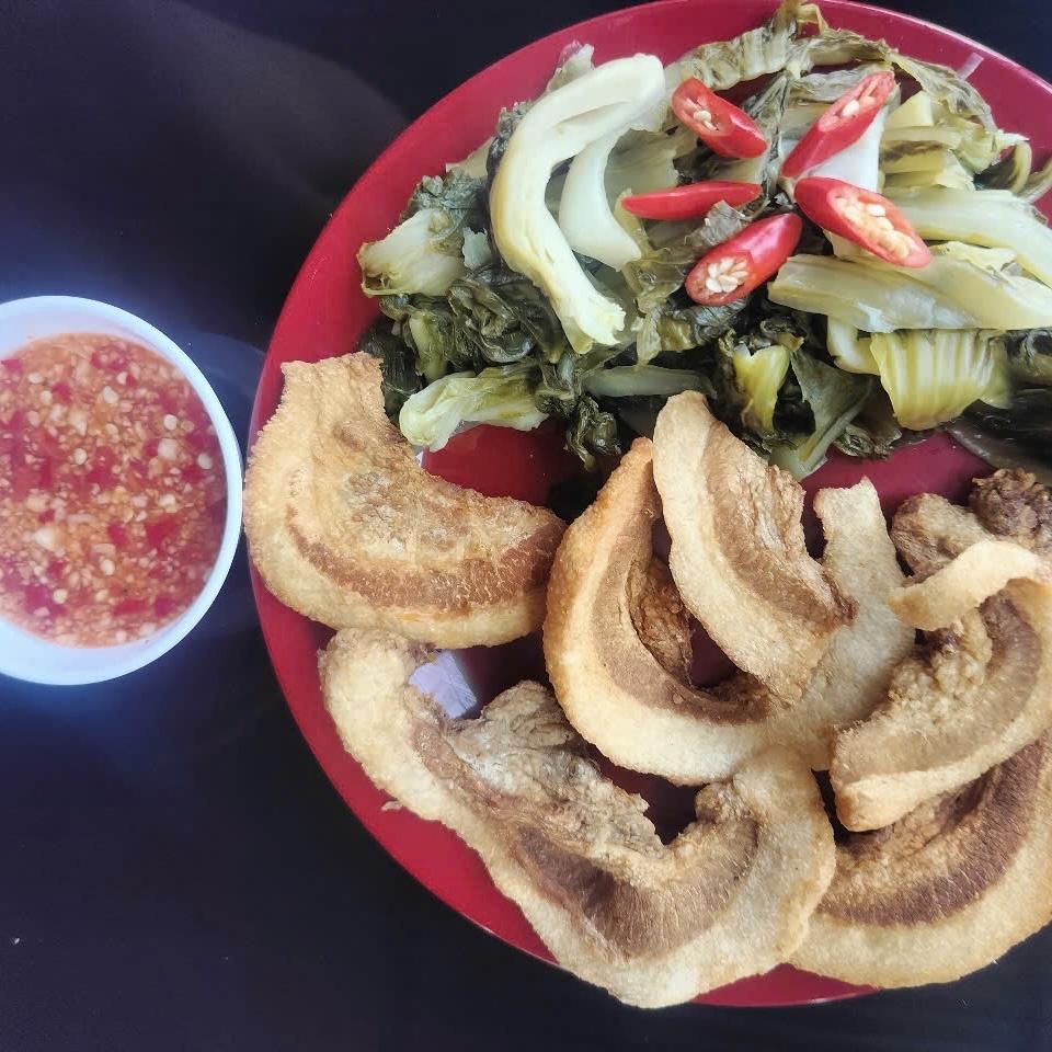 Tóp Mỡ Triều Khúc - 500gr dẻo (chưa bao gồm ship)-duoc-ban-tai-Tóp Mỡ Triều Khúc - Chú Bộ Đội