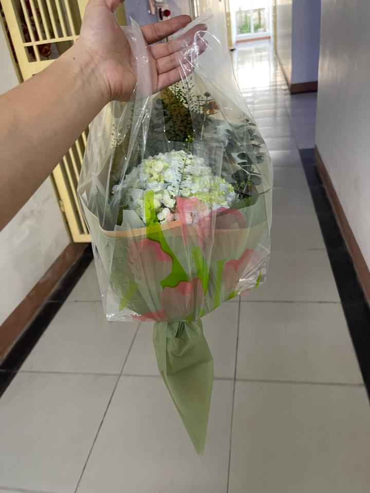 Túi đựng hoa ( Mẫu phù hợp size bó hoa dưới 169k)-duoc-ban-tai-Tiệm Dii