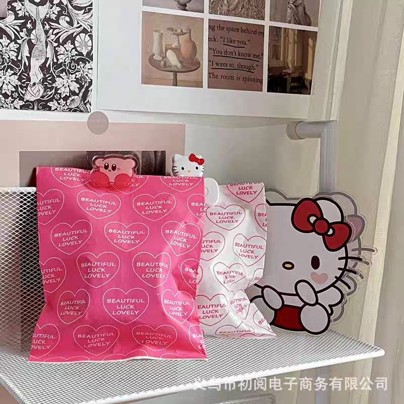 Túi giấy in hình trái tim đựng bánh, ảnh, quà Mini-duoc-ban-tai-Tiệm Dii