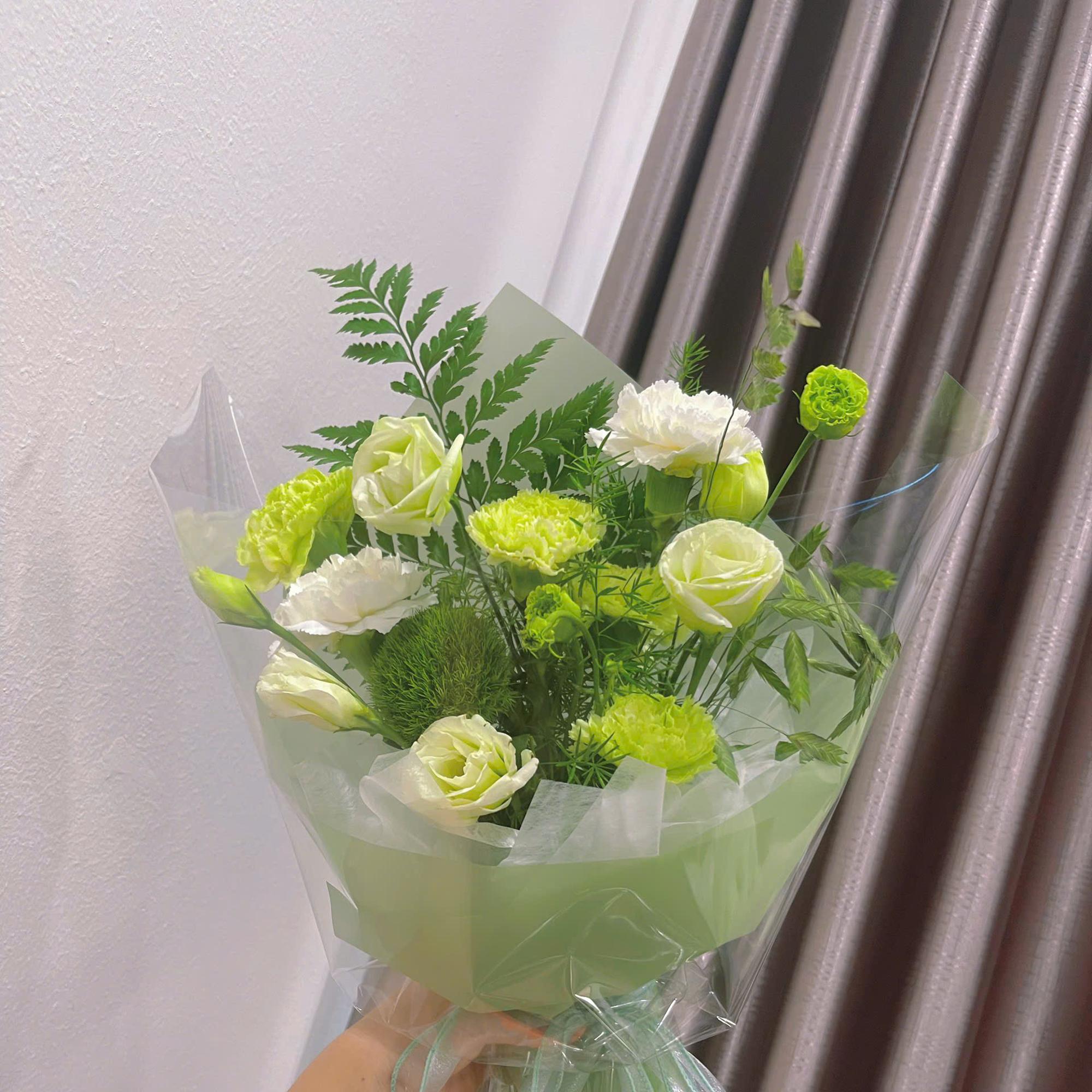 [S] BÓ HOA ĐỒNG GIÁ size S dáng ốc quế  (Chỉ chốt màu, Không Chọn Hoa)-duoc-ban-tai-Tiệm Dii