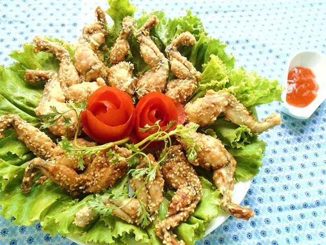 ẾCH CHIÊN VỪNG-duoc-ban-tai-Bia Tươi Buôn Kết