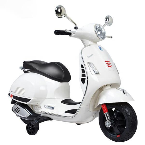 Xe Vespa Q618 12V-duoc-ban-tai-Baby Toys