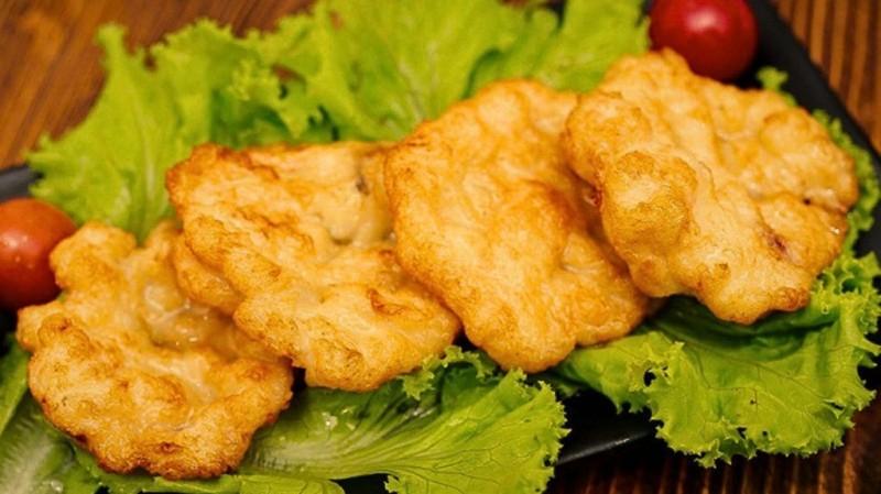 (ăn vặt) Chả mực giã tay-duoc-ban-tai-bún đậu Nhà Cốm