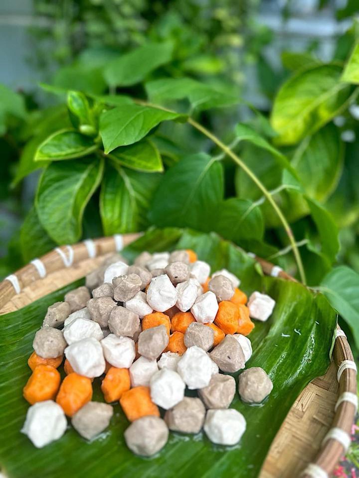 (ăn vặt) viên MIX-duoc-ban-tai-bún đậu Nhà Cốm