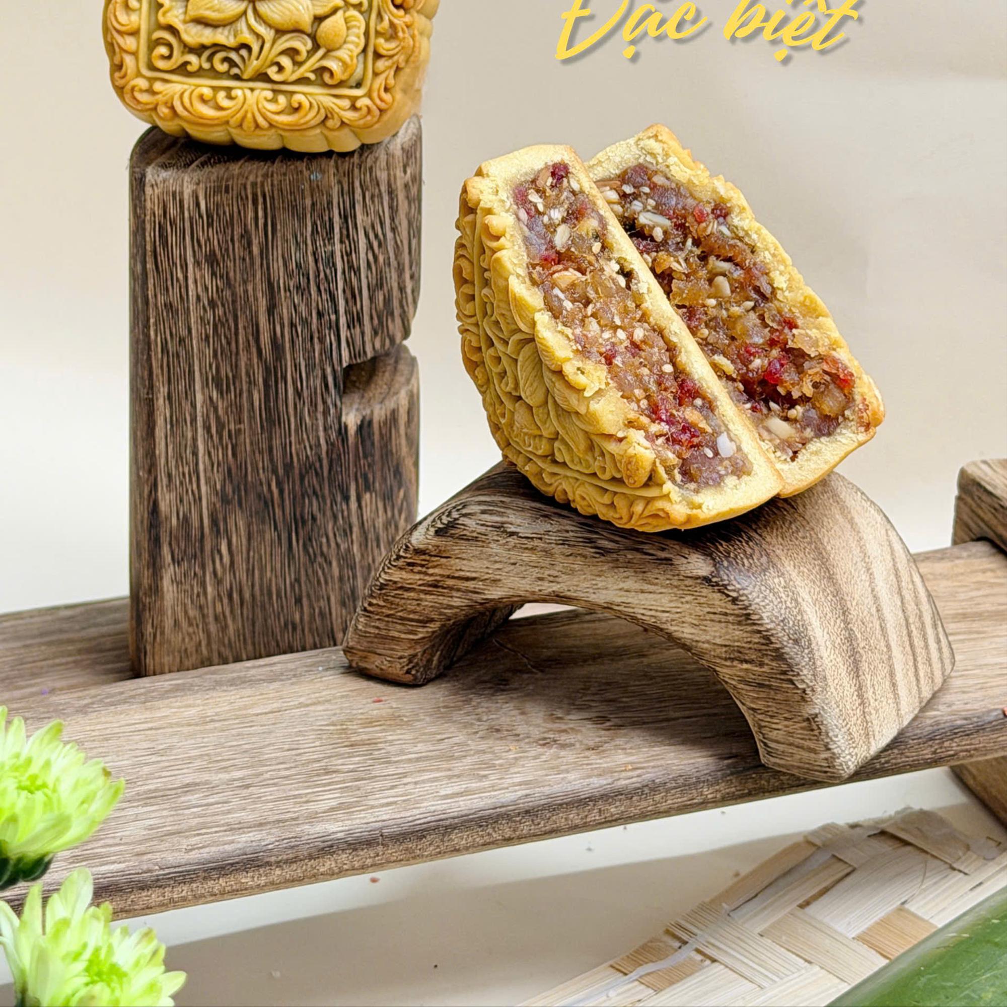 Bánh nướng Thập cẩm đặc biệt-duoc-ban-tai-Công ty TNHH Hàng Việt Phố