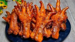 Chân gà nướng -duoc-ban-tai-Hoàng Béo