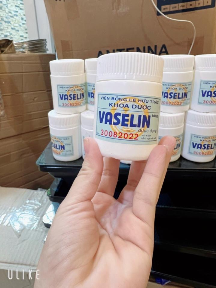 Vaselin viện bỏng -duoc-ban-tai-DPHTPharma