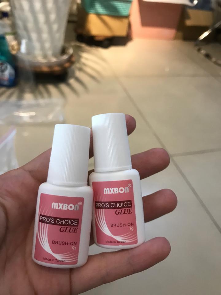 Keo dán móng Mxbon-duoc-ban-tai-Thư Cosmetic