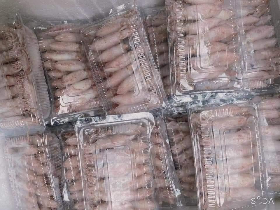 Mực hấp thuyền-duoc-ban-tai-Hương huỳnh