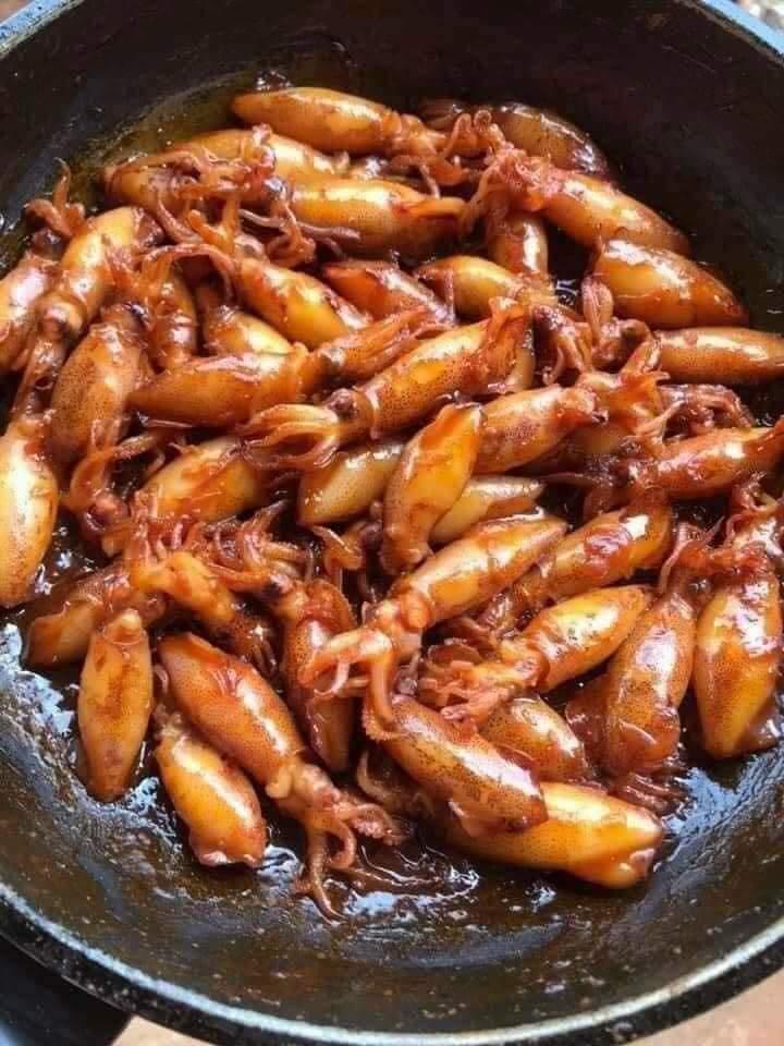 Mực hấp thuyền-duoc-ban-tai-Hương huỳnh