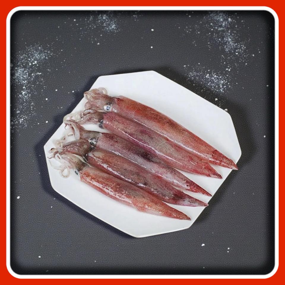 Mực ống ghim-duoc-ban-tai-Thực Phẩm Đông Hải