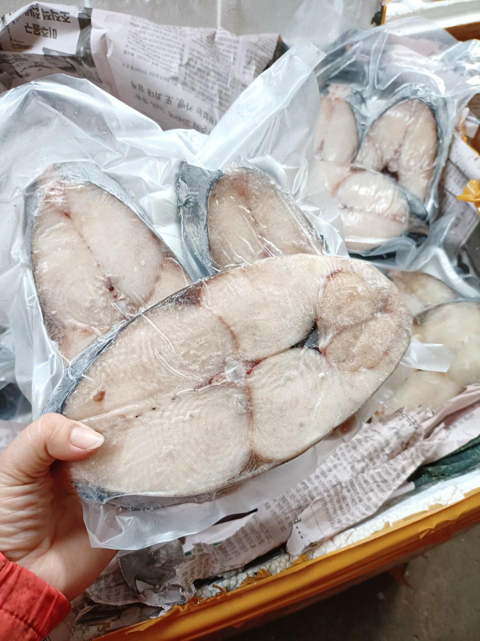 Cá Thu cắt khúc-duoc-ban-tai-Thực Phẩm Đông Hải