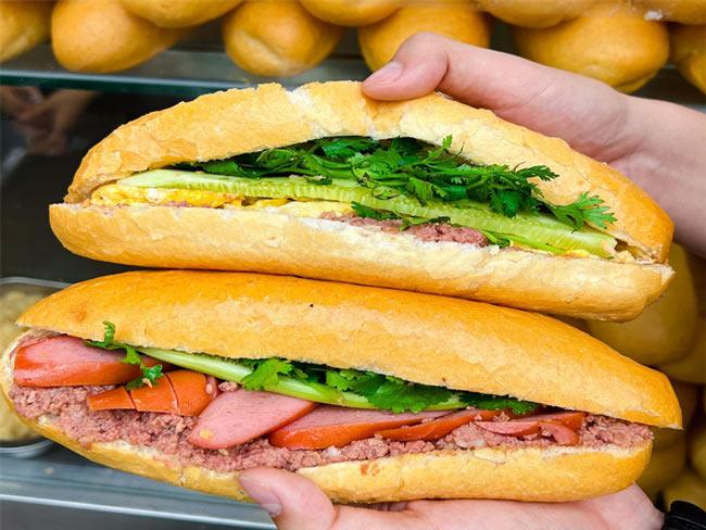 Bánh Mì Pate Trứng Xúc Xích-duoc-ban-tai-A Béo Quán