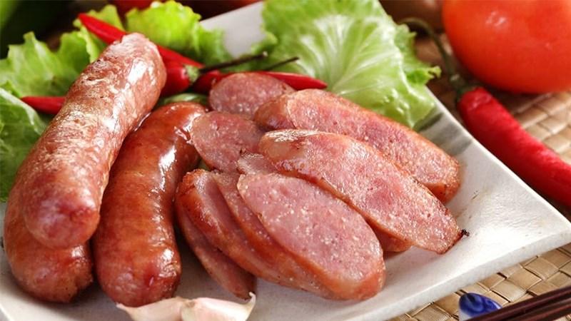 lạp xưởng ngọt-duoc-ban-tai-A Béo Quán