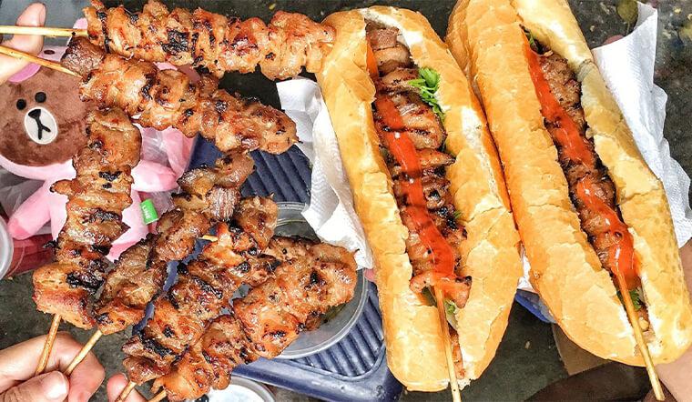 Bánh Mì Thịt Xiên Nướng-duoc-ban-tai-A Béo Quán